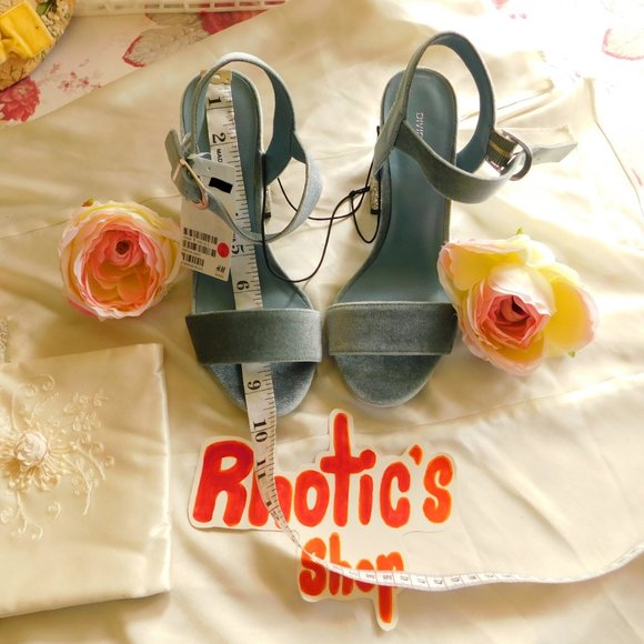 NWT Powder Blue Velvet Sparkly Chunky Block Heels - Picture 2 of 4